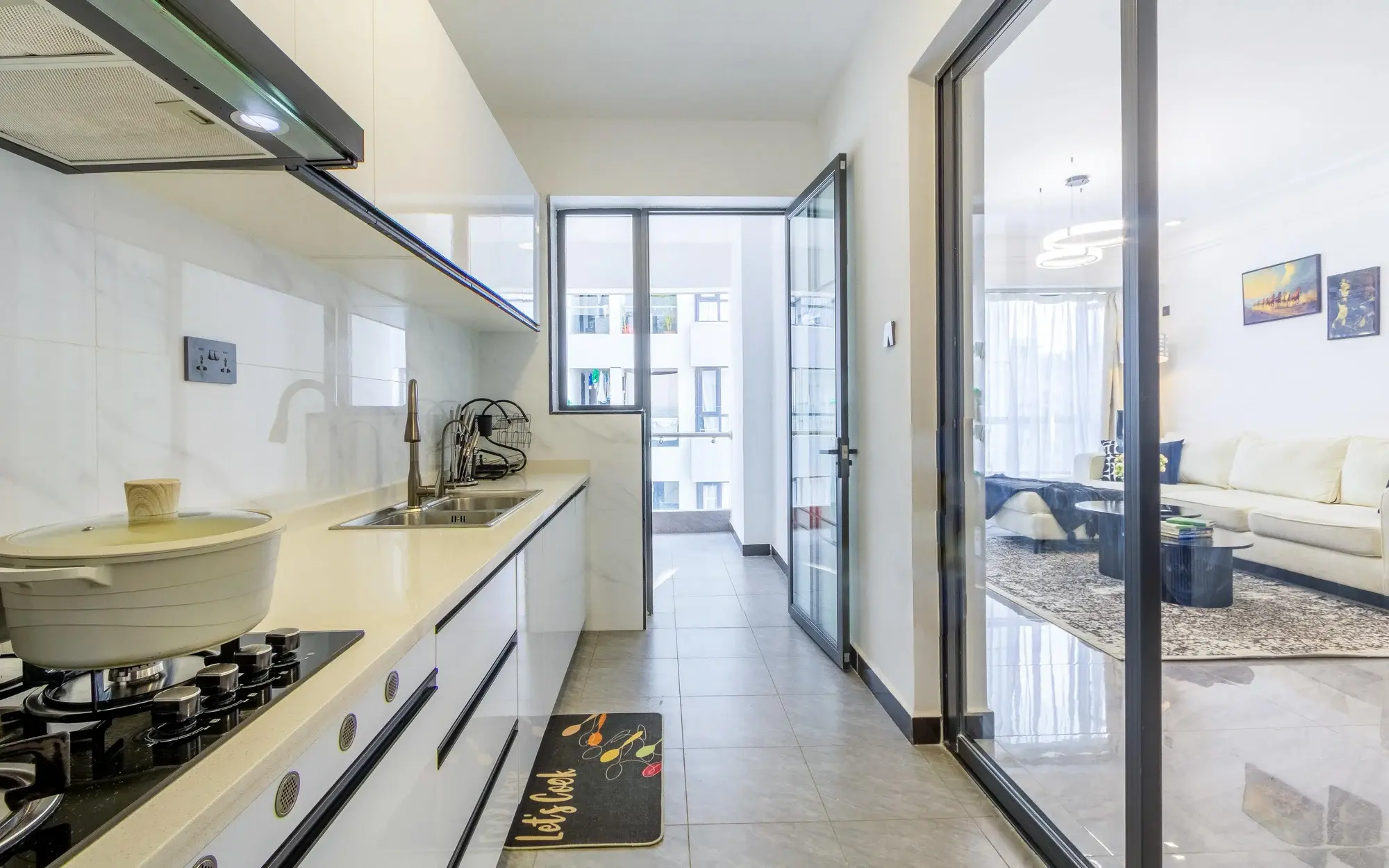 Evara’s private kitchen